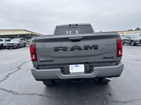 New 2026 RAM 2500 Laramie AWD/4WD image 6