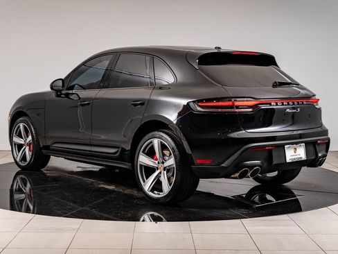 Certified 2023 Porsche Macan S AWD/4WD image 3