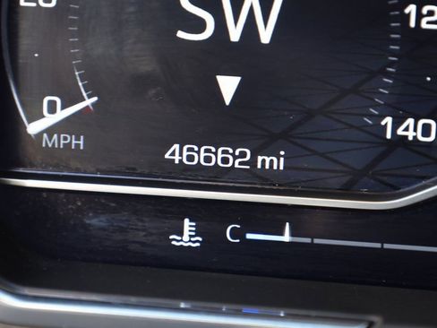 Used 2024 GMC Sierra 3500 AT4 w/ AT4 Premium Plus Package image 14