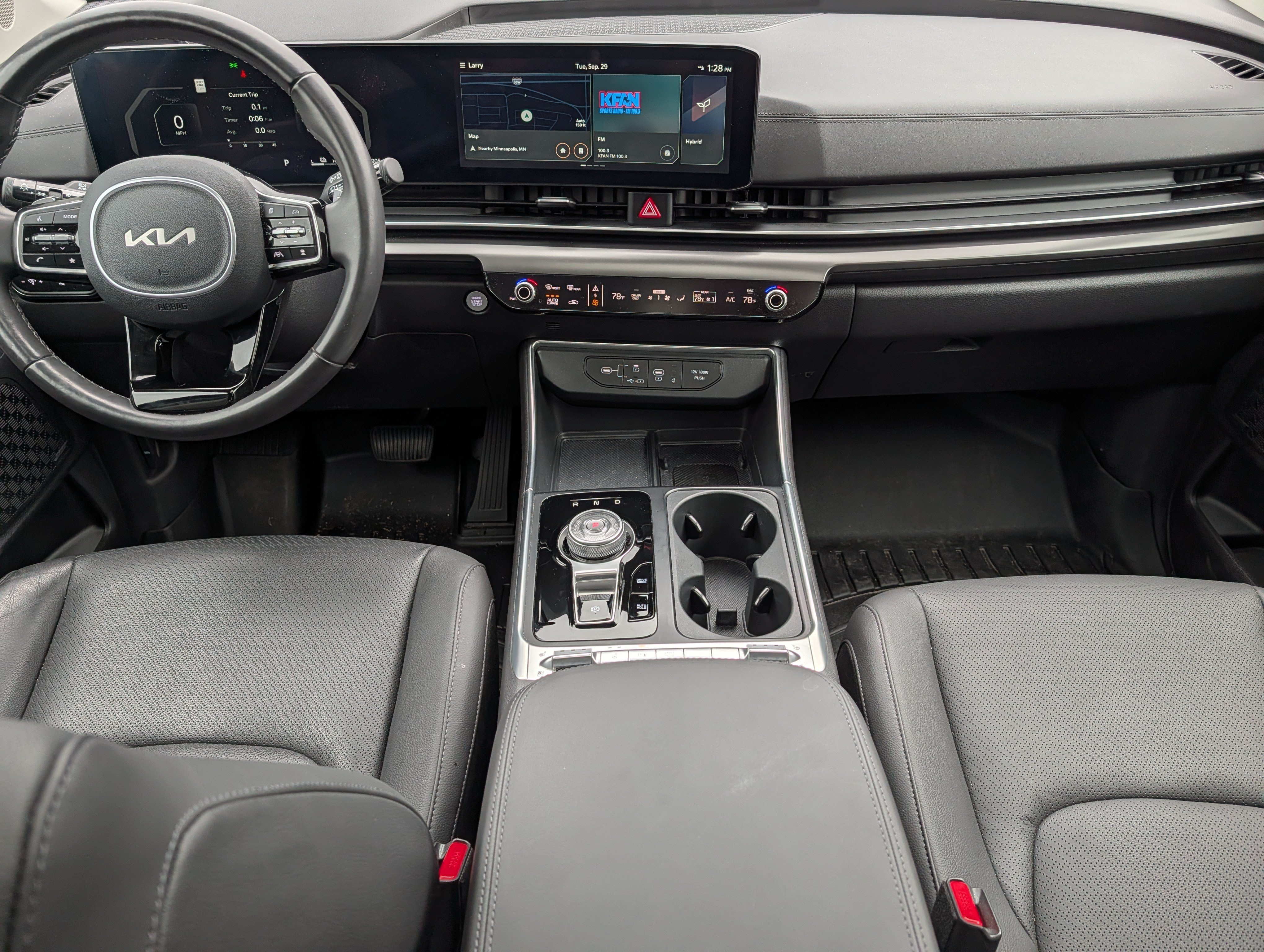 Certified 2025 Kia Carnival SX Prestige FWD image 10
