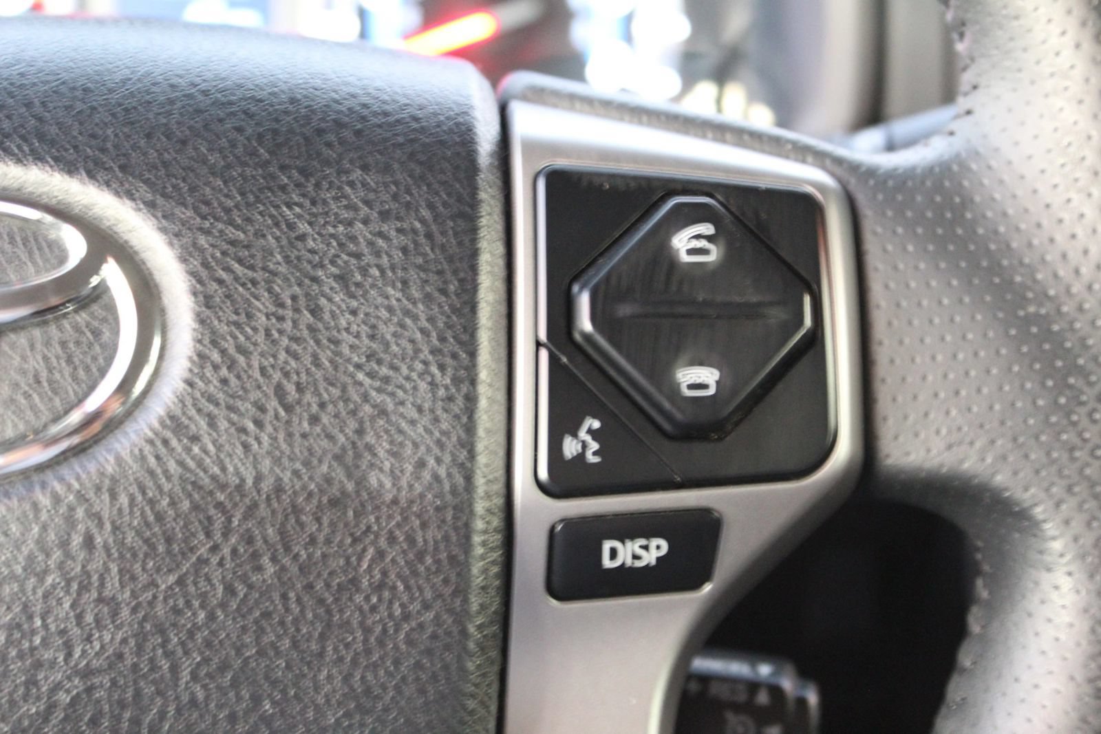 Used 2017 Toyota 4Runner SR5 Premium RWD image 18
