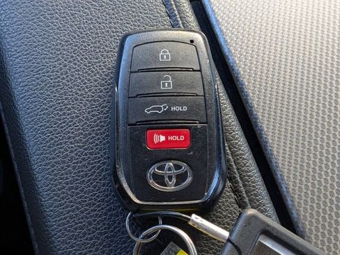 Used 2025 Toyota Sequoia Limited image 32