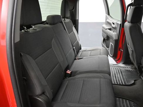 Used 2022 Chevrolet Silverado 1500 LT AWD/4WD image 19