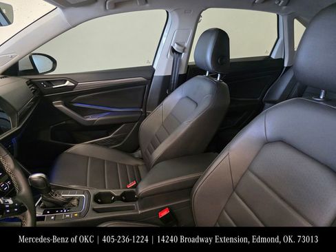 Used 2021 Volkswagen Jetta SEL FWD image 14