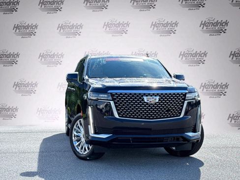 Used 2022 Cadillac Escalade ESV Premium Luxury w/ Performance Package AWD/4WD image 2