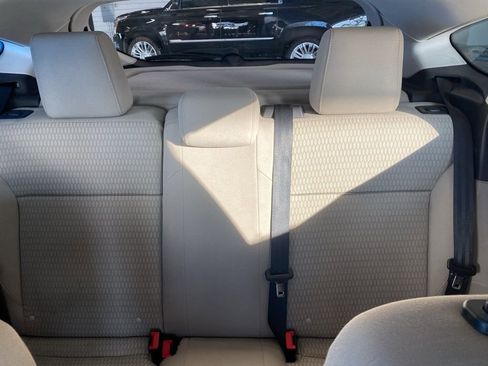 Used 2012 Ford Focus SEL w/ SEL/Titanium Winter Pkg image 13