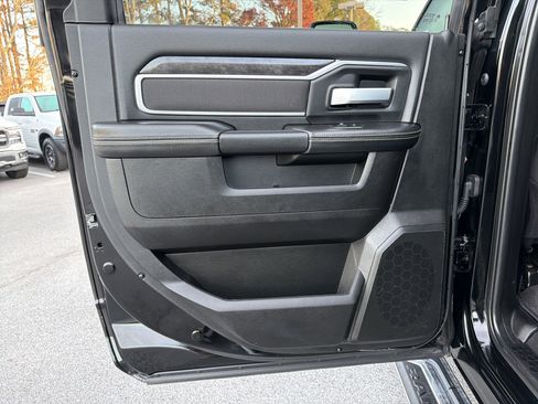 Used 2024 RAM 2500 Big Horn w/ Bed Utility Group image 22