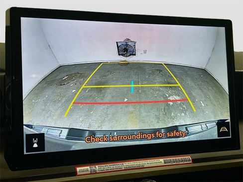 Used 2024 Toyota Tacoma TRD Off-Road image 11