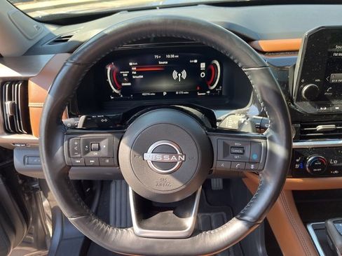 Used 2022 Nissan Pathfinder Platinum w/ Cargo Package image 20