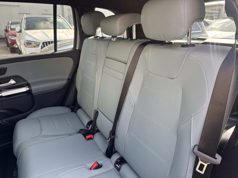 New 2026 Mercedes-Benz GLC 300 image 6