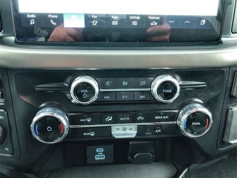 Used 2024 Ford F150 XLT w/ Tow/Haul Package image 19