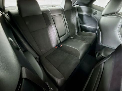 Used 2020 Dodge Challenger R/T w/ T/A Package image 28