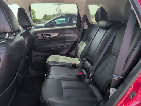 Used 2016 Nissan Rogue SL w/ SL Premium Package FWD image 10