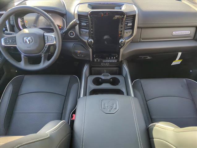 New 2026 RAM 2500 Laramie AWD/4WD image 11