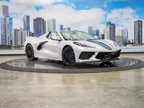 Used 2024 Chevrolet Corvette Stingray Premium Conv w/ Z51 Performance Package RWD image 1