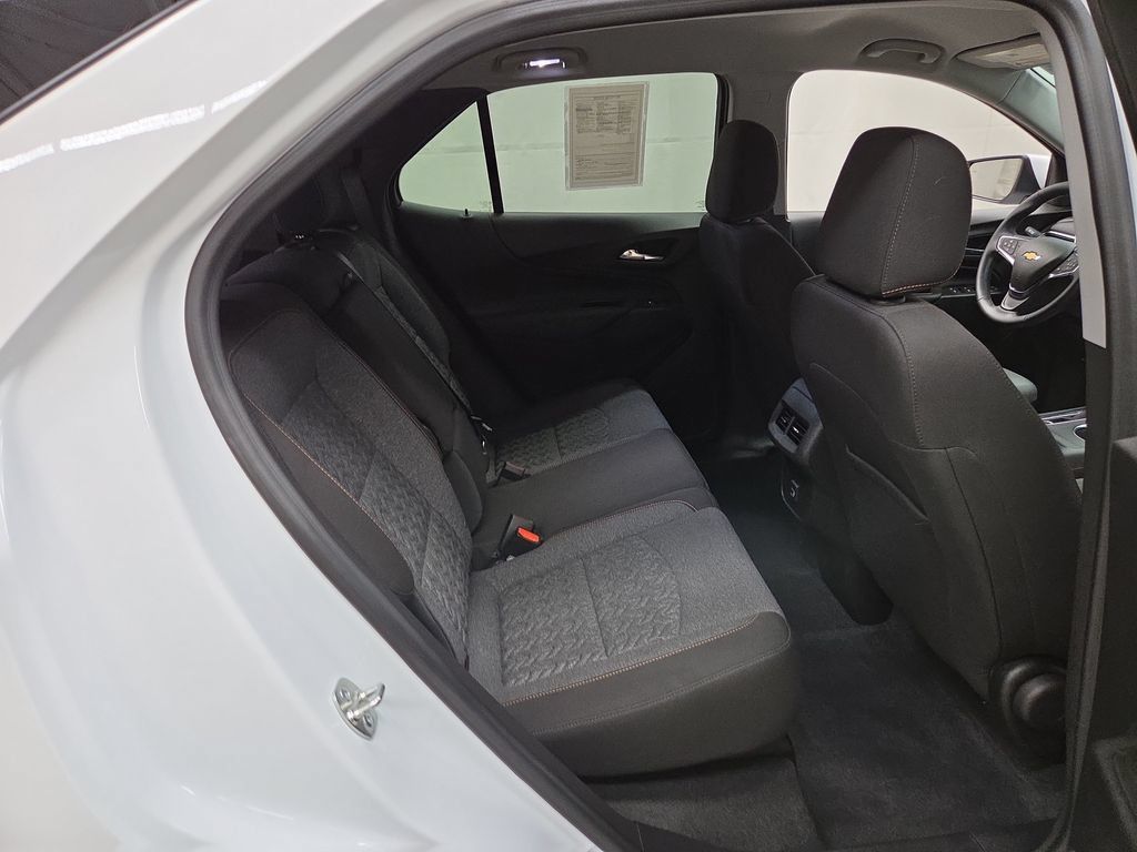 Used 2024 Chevrolet Equinox LT AWD/4WD image 11