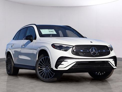 Used 2026 Mercedes-Benz GLC 300 4MATIC image 1