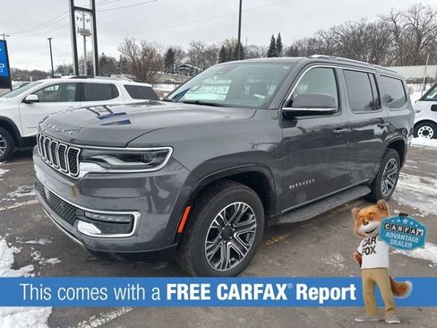 Used 2022 Jeep Wagoneer Series III w/ Flexible Seating Group image 2