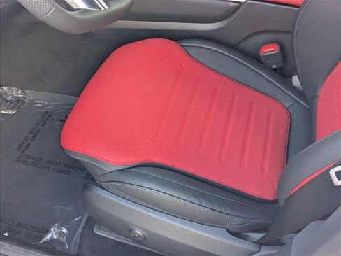 New 2026 Mercedes-Benz GLC 300 4MATIC image 4