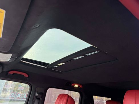 Used 2023 Mercedes-Benz G 550 image 27
