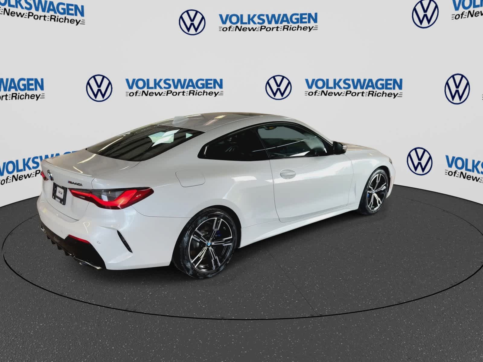 Used 2022 BMW M440i Coupe RWD image 8
