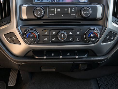 Used 2014 Chevrolet Silverado 1500 LTZ AWD/4WD image 20