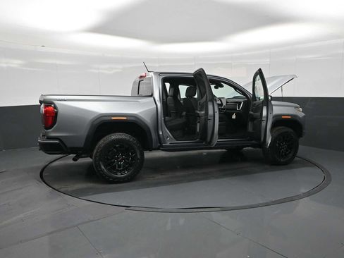 New 2026 GMC Canyon Elevation w/ Convenience Package image 28