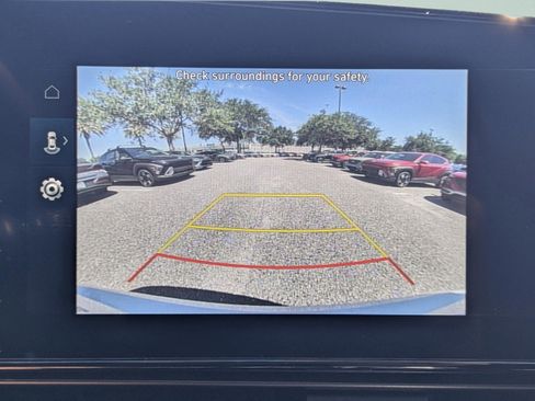 New 2025 Hyundai Elantra SEL FWD image 20