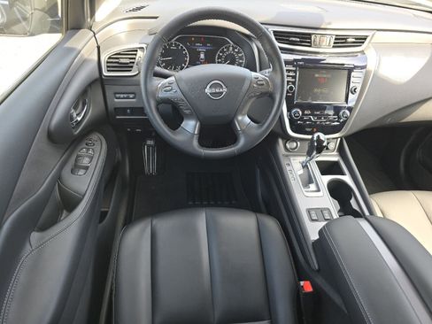 Certified 2024 Nissan Murano SV w/ SV Midnight Edition Package AWD/4WD image 15