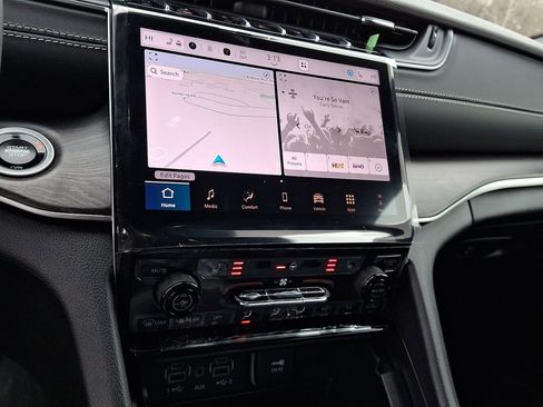 New 2025 Jeep Grand Cherokee Limited AWD/4WD image 17