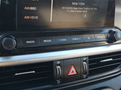 Used 2023 Kia Forte LXS image 13