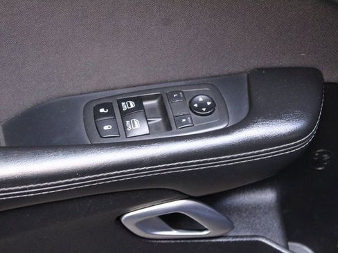 Used 2019 Dodge Challenger R/T w/ Blacktop Package image 15