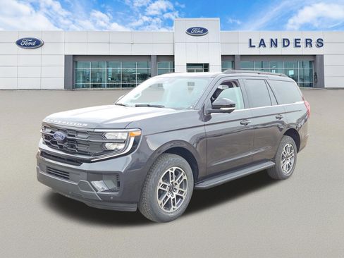 New 2026 Ford Expedition Active image 5