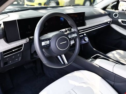 Certified 2025 Hyundai Sonata SEL FWD image 18