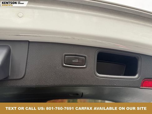 Used 2018 Porsche Macan image 37