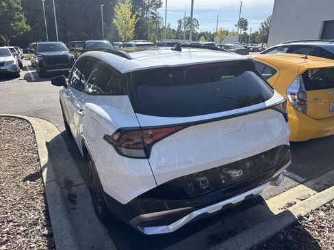 Used 2023 Kia Sportage SX FWD image 9