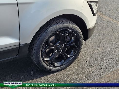 Certified 2022 Ford EcoSport SES image 11
