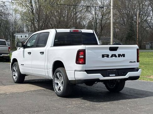 New 2026 RAM 1500 Express AWD/4WD image 11