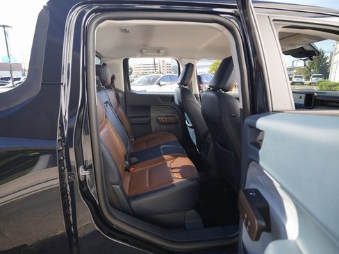 Used 2022 Ford Maverick Lariat w/ Lariat Luxury Package image 19