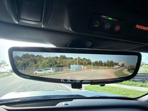 Used 2021 Chevrolet Camaro SS RWD image 15