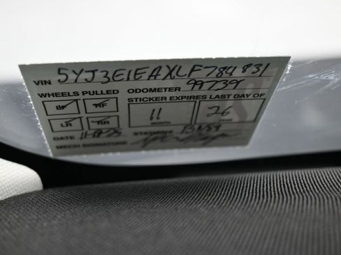 Used 2020 Tesla Model 3 Standard Range Plus image 9