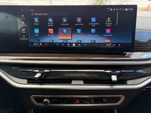 Used 2025 BMW X5 xDrive40i w/ Premium Package image 32