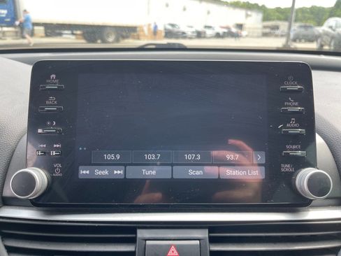 Used 2022 Honda Accord Sport Special Edition image 18