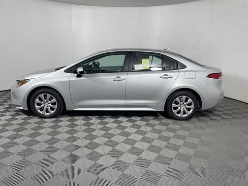 New 2026 Toyota Corolla LE FWD image 4