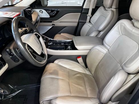 Used 2023 Lincoln Aviator Reserve w/ Equipment Group 201A image 18