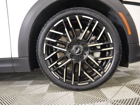 Certified 2025 MINI Cooper S image 29