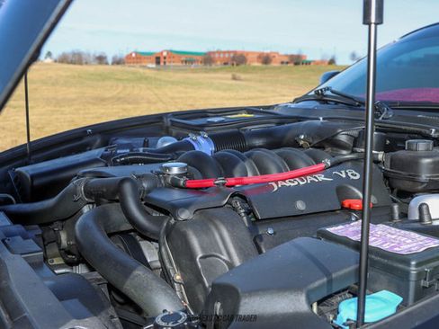 Used 1998 Jaguar XK8 Coupe image 25