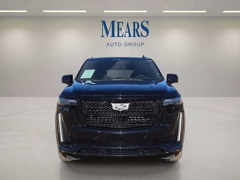 Used 2021 Cadillac Escalade Sport w/ Driver Assist Tech Package image 8