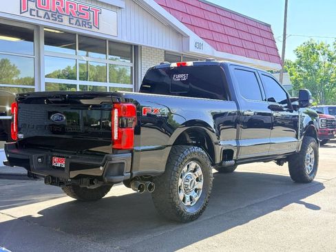 Used 2023 Ford F250 Lariat w/ Chrome Package image 3
