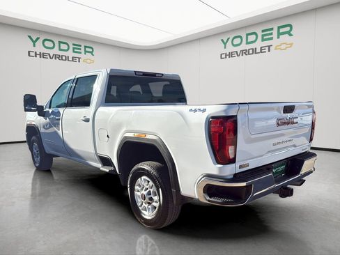 Used 2022 GMC Sierra 2500 SLE w/ SLE Convenience Package image 12